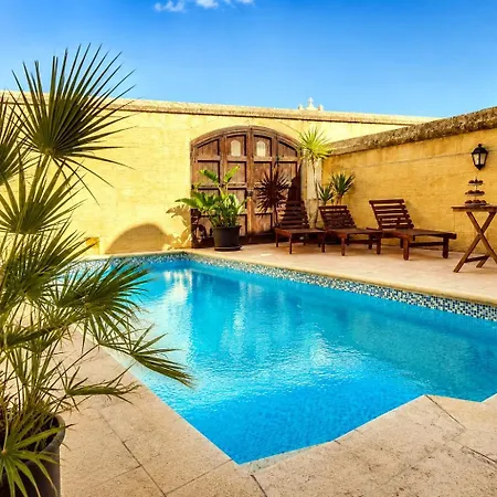 Ir Razzett Ta Elias Traditional 4 Bedroom Gozitan With Private Pool, En-suite Bathrooms Bbq In *