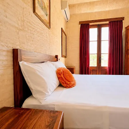 וילה Ir Razzett Ta Elias Traditional 4 Bedroom Gozitan With Private Pool, En-suite Bathrooms Bbq In *