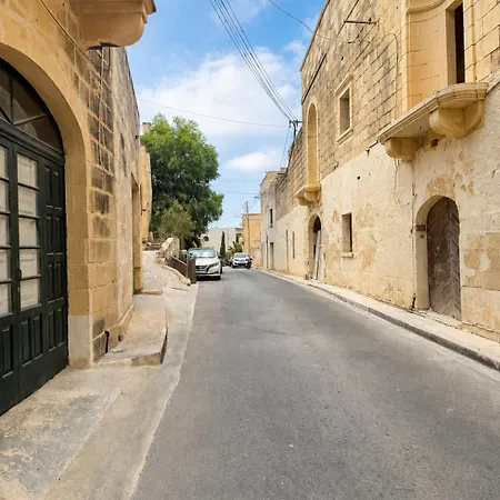 וילה Ir Razzett Ta Elias Traditional 4 Bedroom Gozitan With Private Pool, En-suite Bathrooms Bbq In *