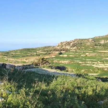 Ir Razzett Ta Elias Traditional 4 Bedroom Gozitan With Private Pool, En-suite Bathrooms Bbq In *